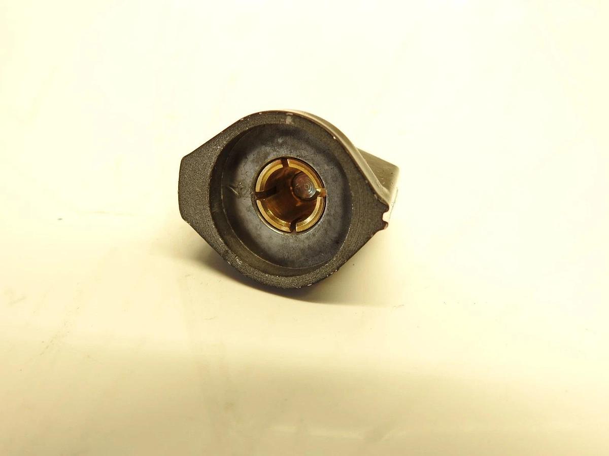 Lot Of 200 Mentor 4499.9901 Gas Control Knobs