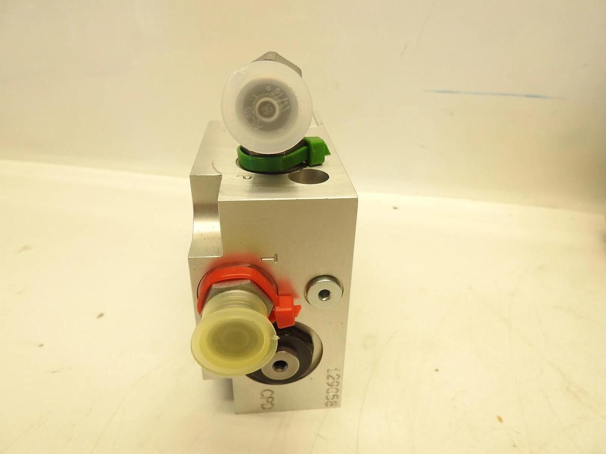 Lot Of 5 New Oem Parker 322904 Flow Control valve IC-7304-1  Hydraulic Valve Man