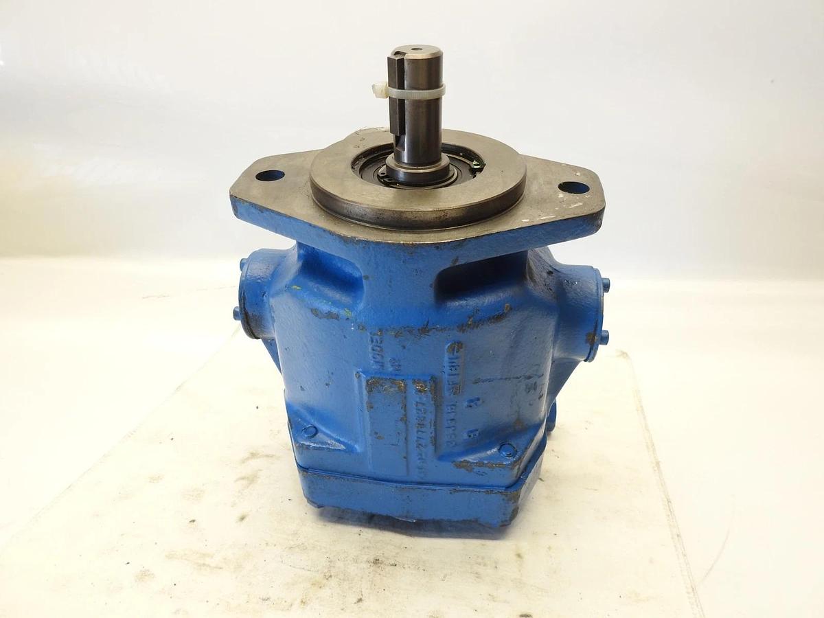 New Oem Eaton 02-341727 Hydraulic Axial Piston Pump PVB15-RSY 150325RB001S