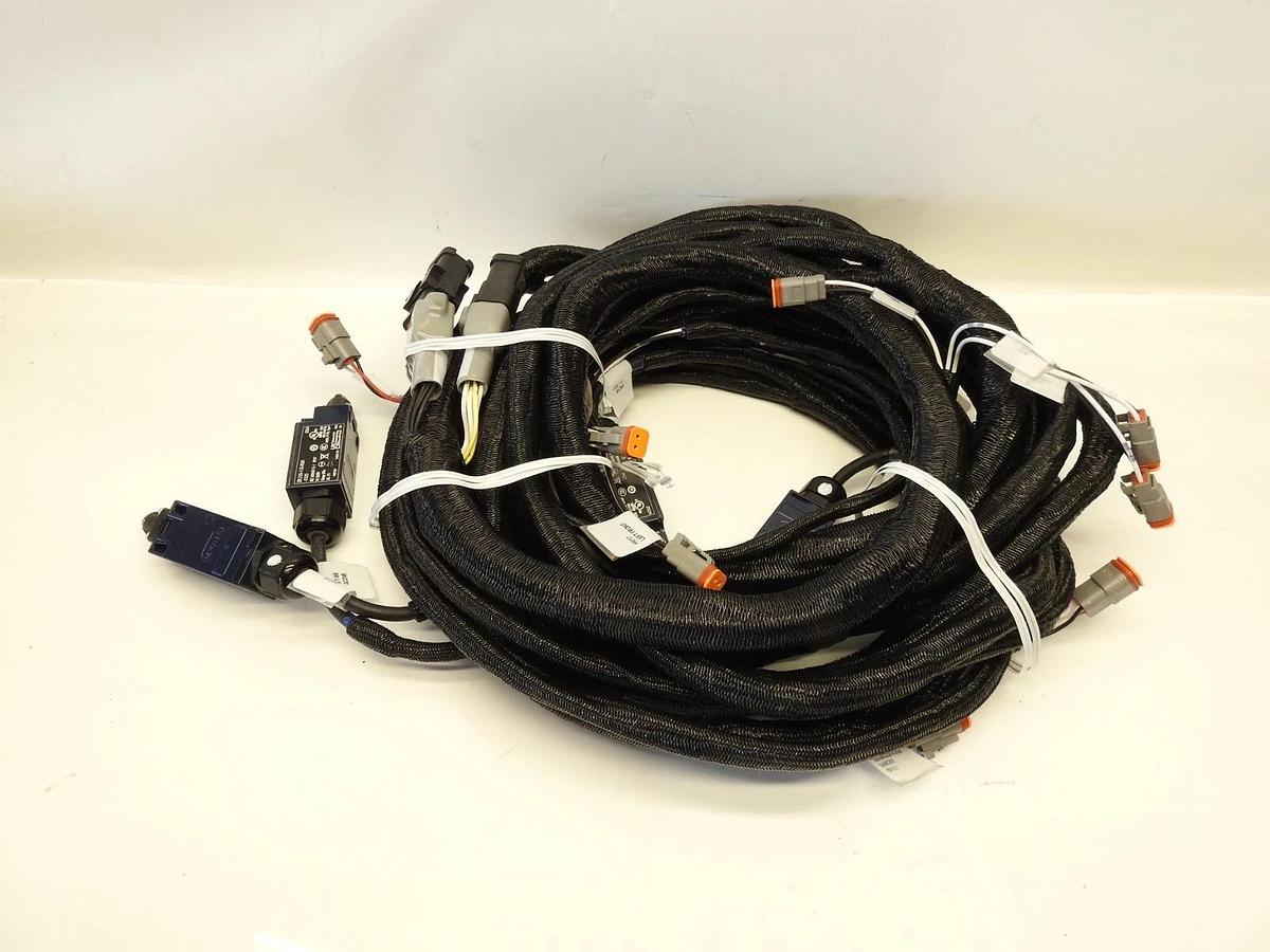 New Oem JLG 1001297017 HARNESS,LEVELING JACKS OPTION