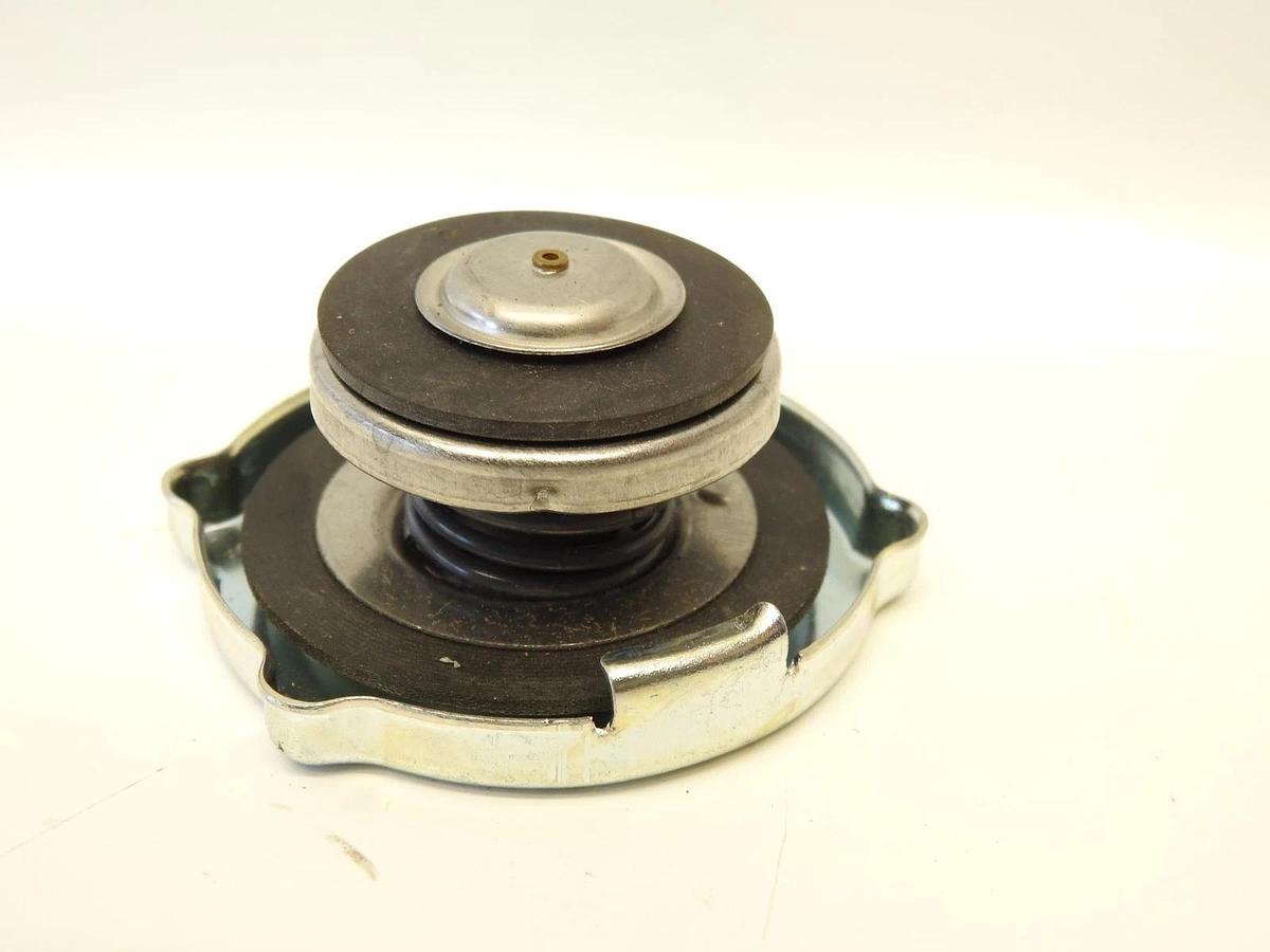 New Genuine Oem New Holland Radiator Cap Part # 87749607 for Skid Steers, Haytoo