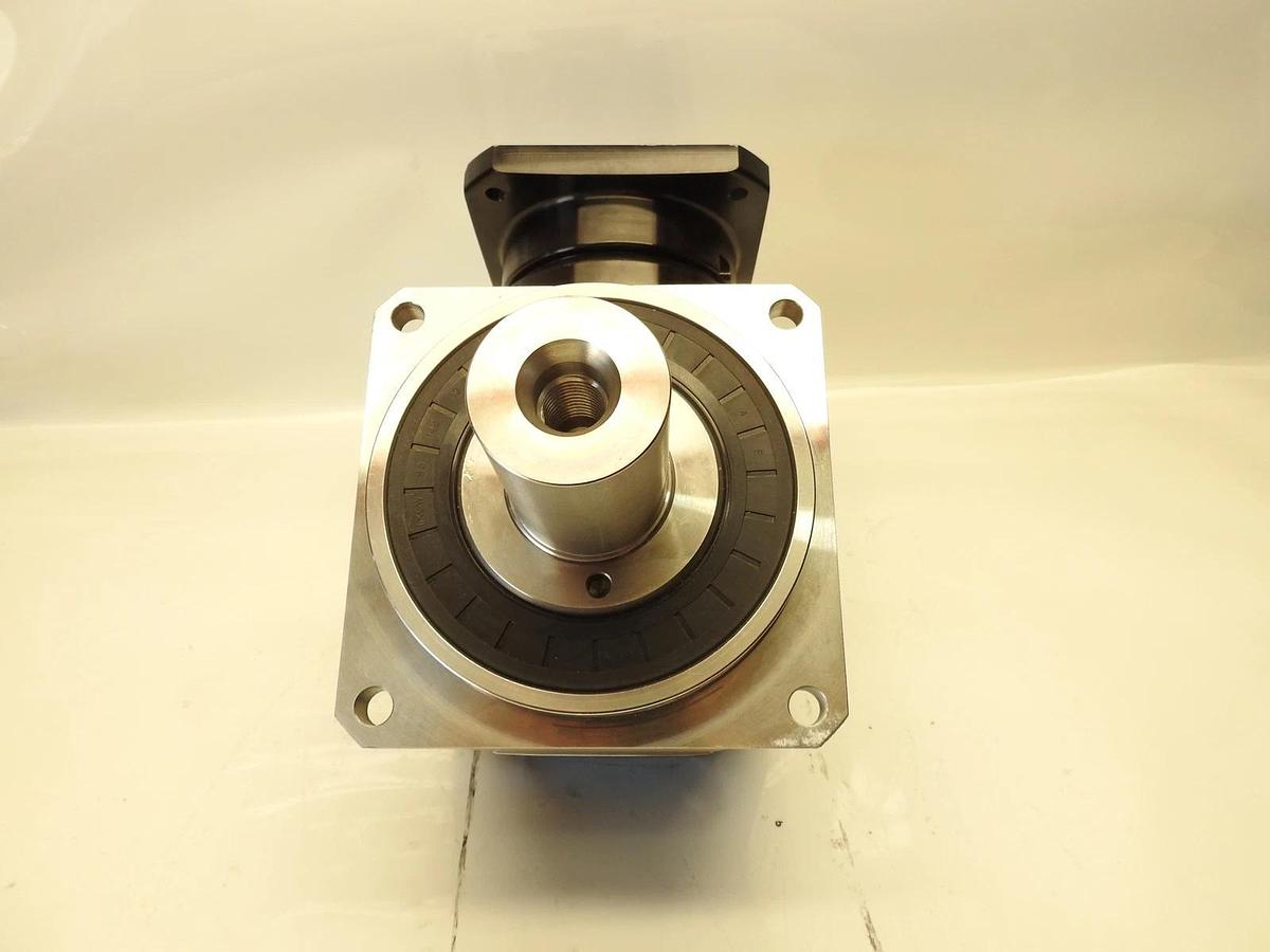 Apex Dynamics ABR180-S2-P2 Servo Motor Reducer Ratio 25:1 Ratio 004:1