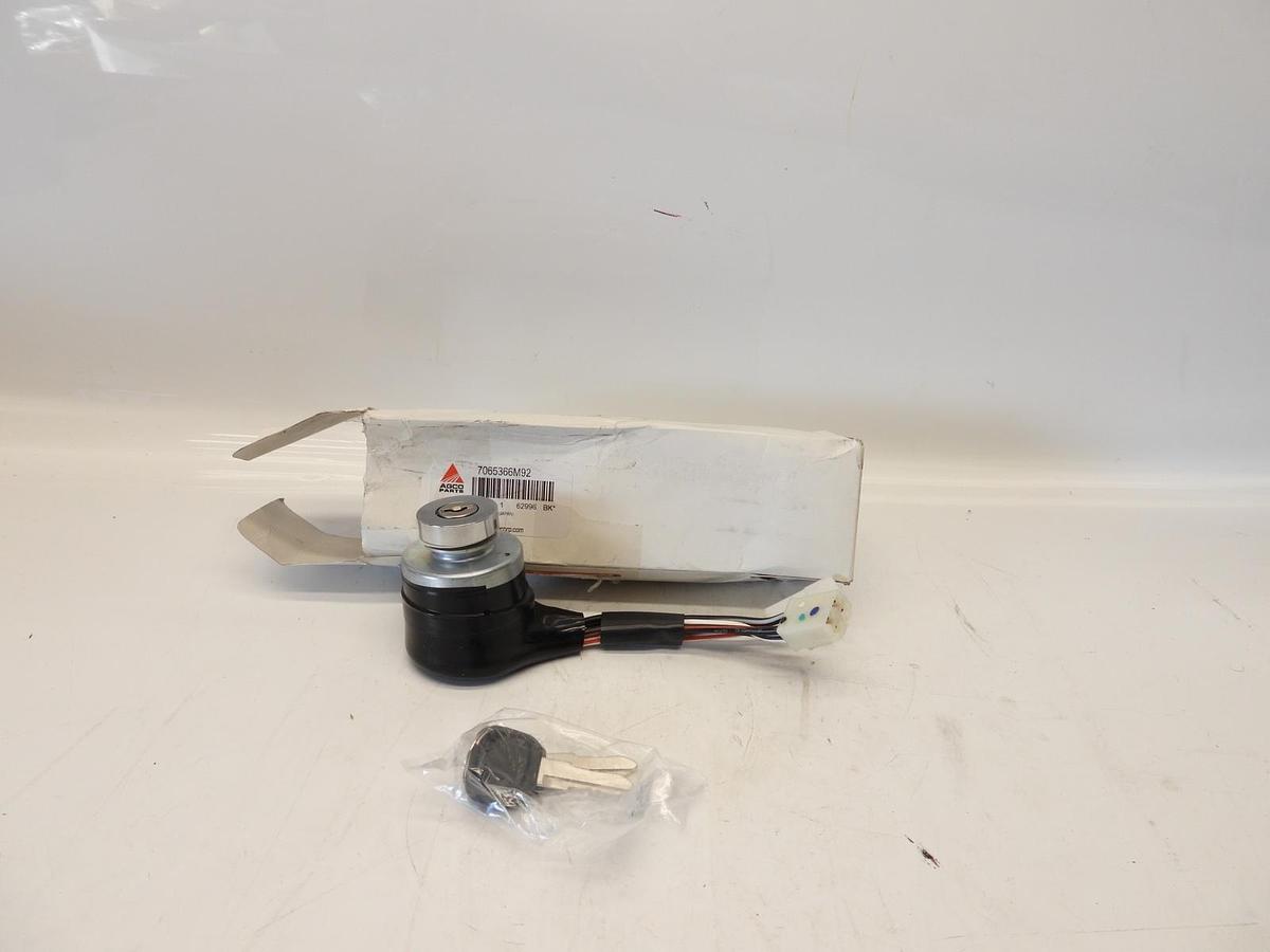 New Agco 7065366M93 Rotary Switch