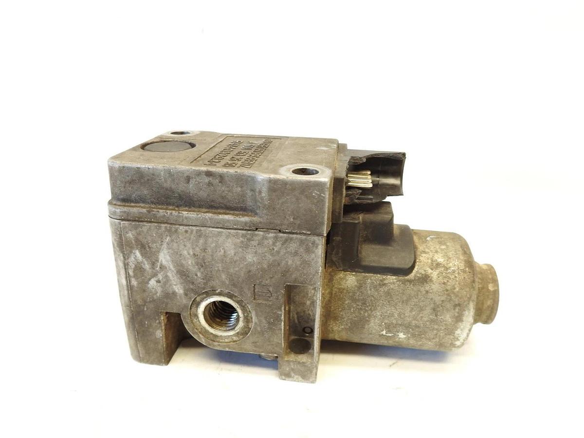 AS IS Oem Mercedes Detroit Diesel DD15 VPOD Air Control Valve (A0001531259) OEM