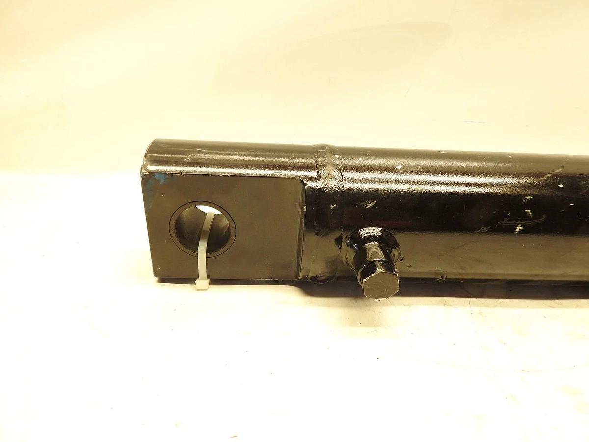 JLG 1001150539 Steering Cylinder Hydraulic