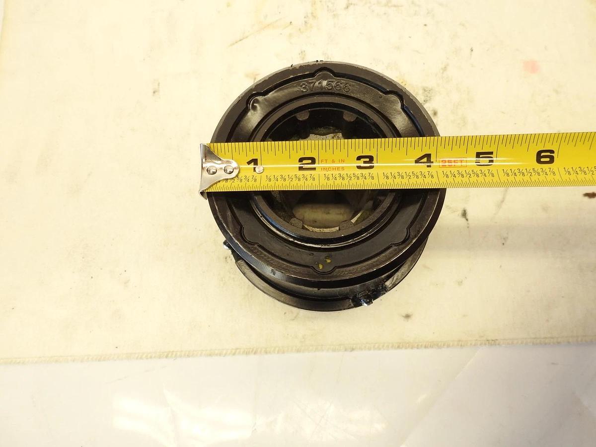 New LK33/1B 88 12-20 3746 371566 Hub