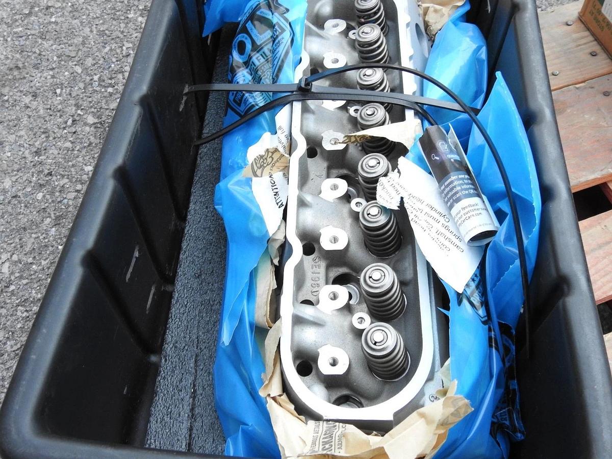 Power Torque 2CT1 Chevrolet Buick Cadillac Engine Cylinder Head Assembly V8 350C