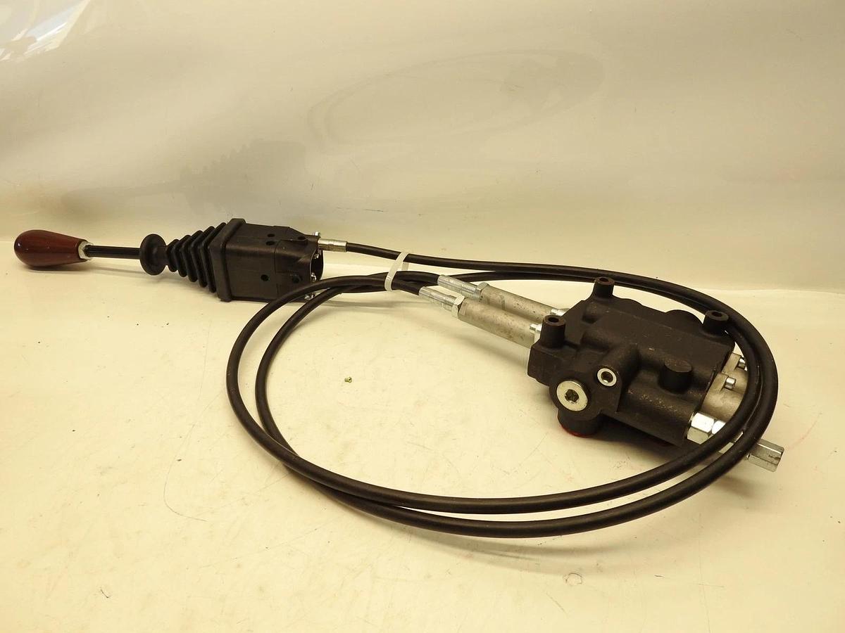 Remote Control Valve Kit: 2 Spool Valve 80lpm/ 21gpm + Cables + Joystick 25MPa