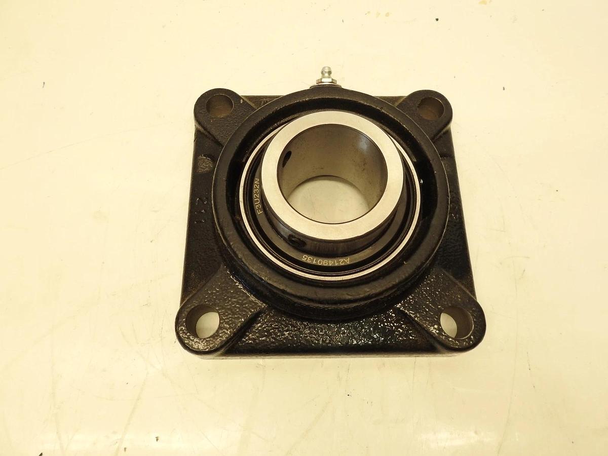 NEW REXNORD F3U232N FLANGE BEARING