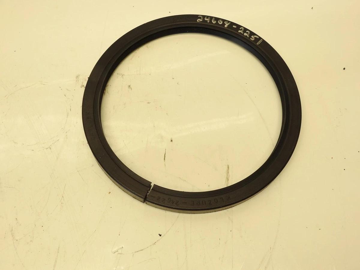 Garlock 24608-2251 Oil Seal 5.625 in Shaft Dia. 6.625 in OD, 0.437 in
