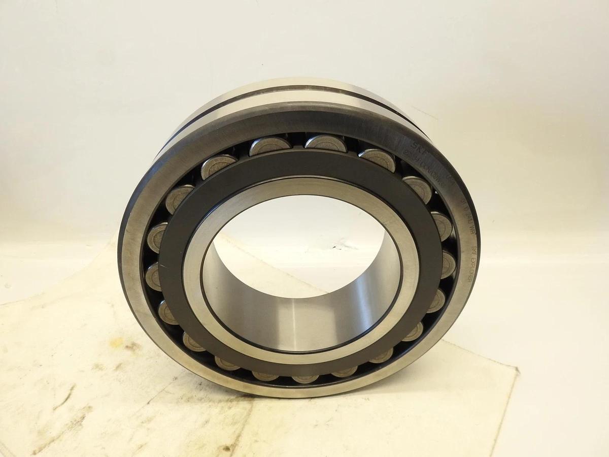 NEW SKF 22234CC/C3W33 Spherical Roller Bearing 170mm Bore 310mm Dia. 86mm W