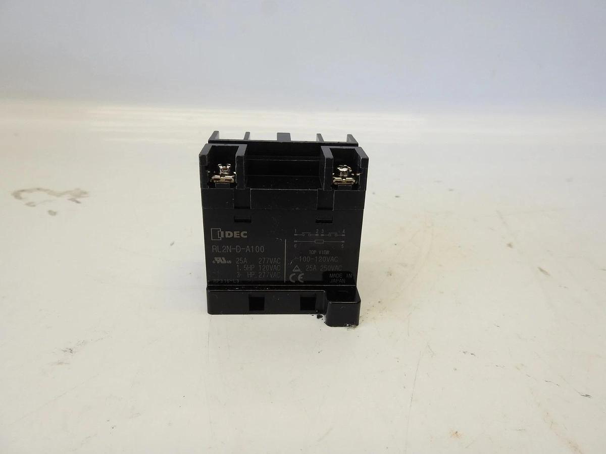 New IDEC, RL2N-D-A100 Relay