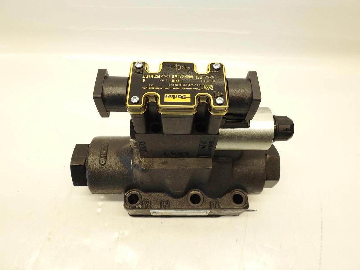 New Oem Parker D61VW001H4NKG5 Pilot Operated Directional Control Valve - D61VW S