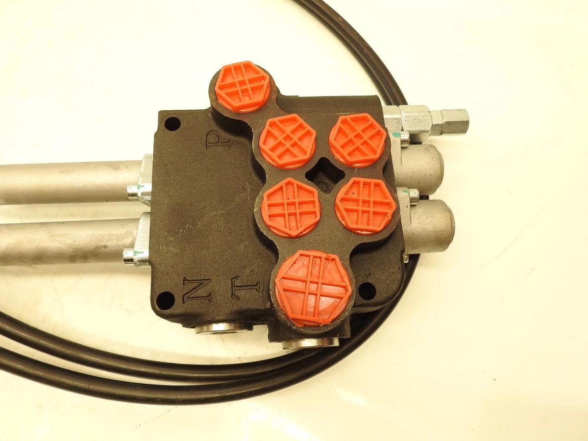 Remote Control Valve Kit: 2 Spool Valve 80lpm/ 21gpm + Cables + Joystick 25MPa