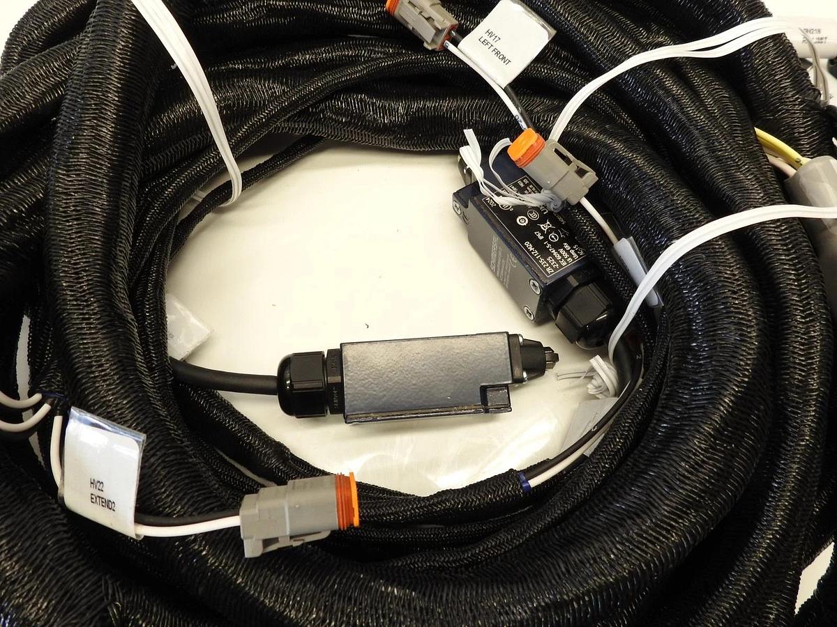 New Oem JLG 1001297017 HARNESS,LEVELING JACKS OPTION