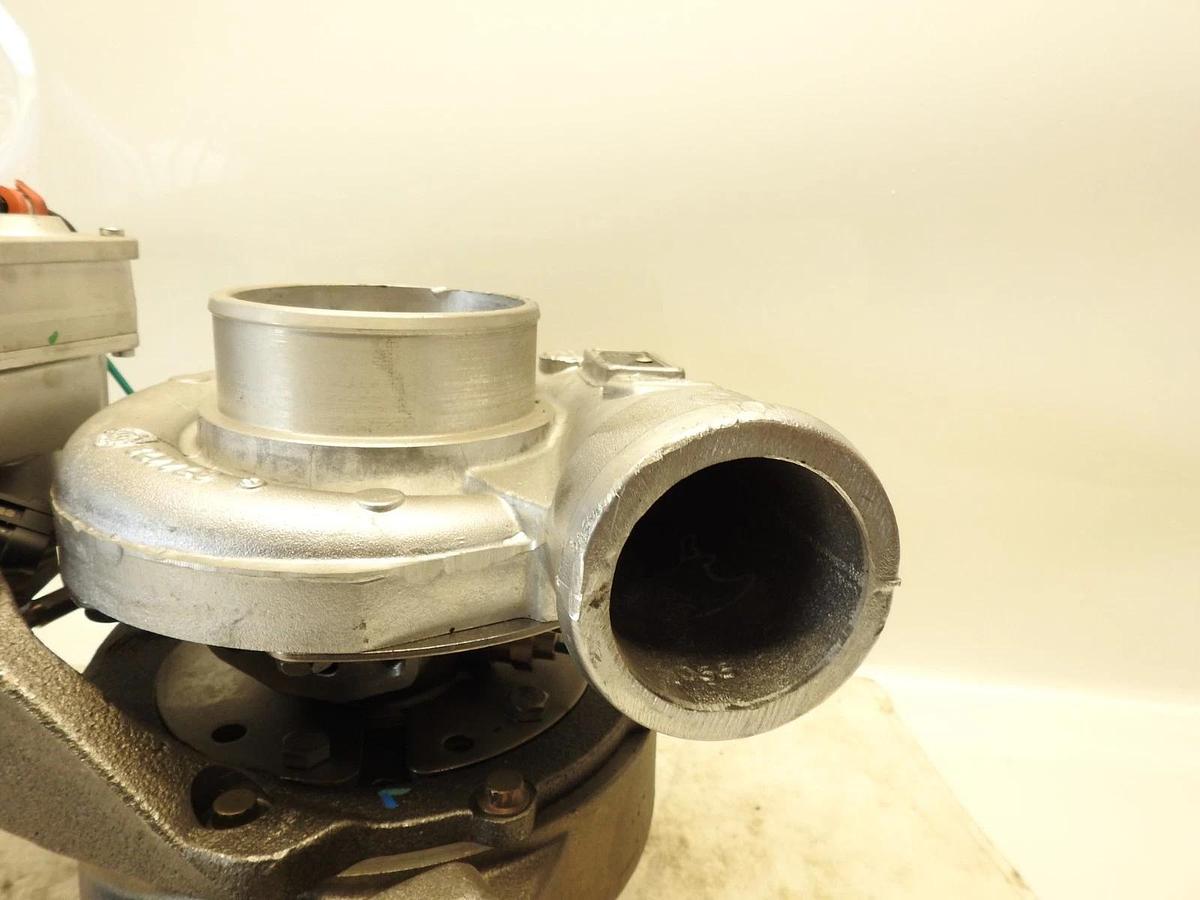 New Genuine Oem John Deere DZ108118 Turbocharger With Actuator Rollerless