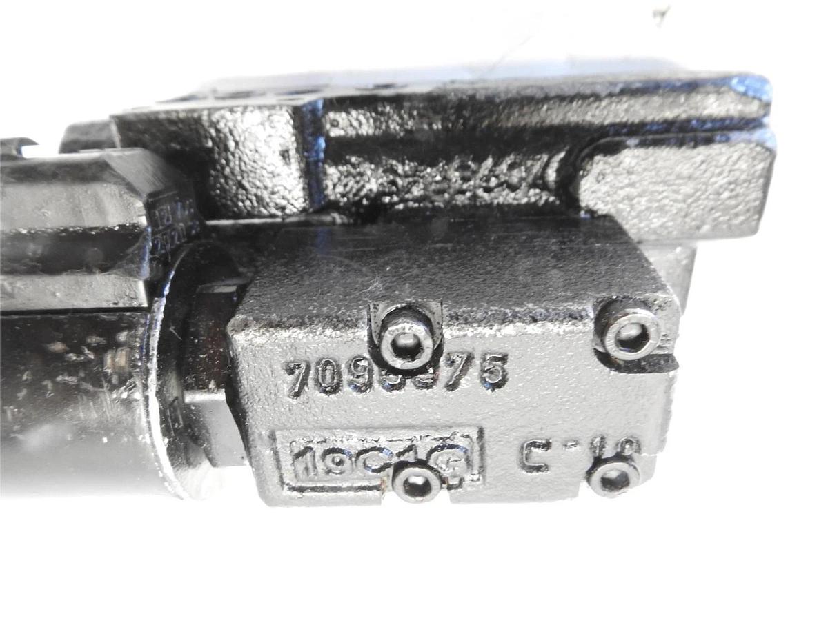 New Oem Danfoss 11112295 Pressure Compensating control For Series 45 Pump Series