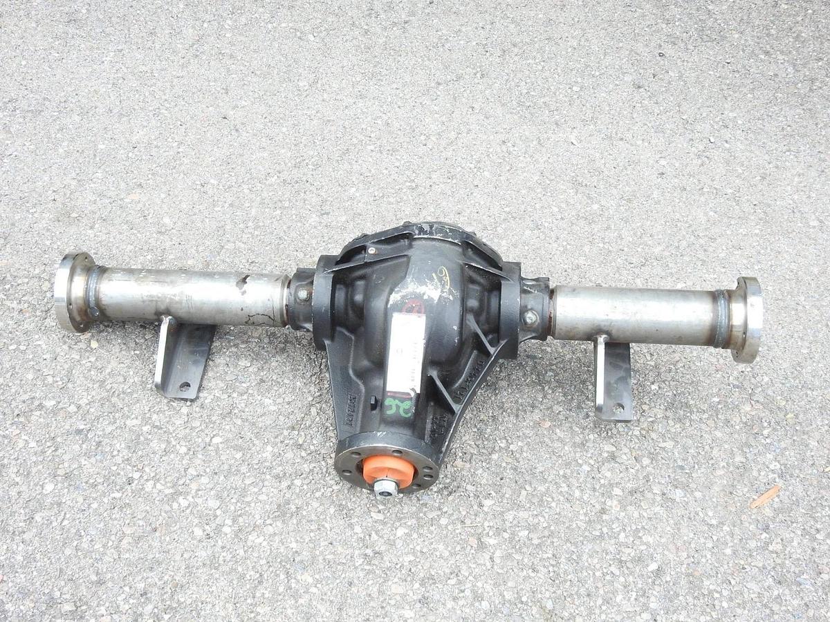 New Genuine Dana Clark 044CC100-4X Rear Differential Drive Axle Assembly
