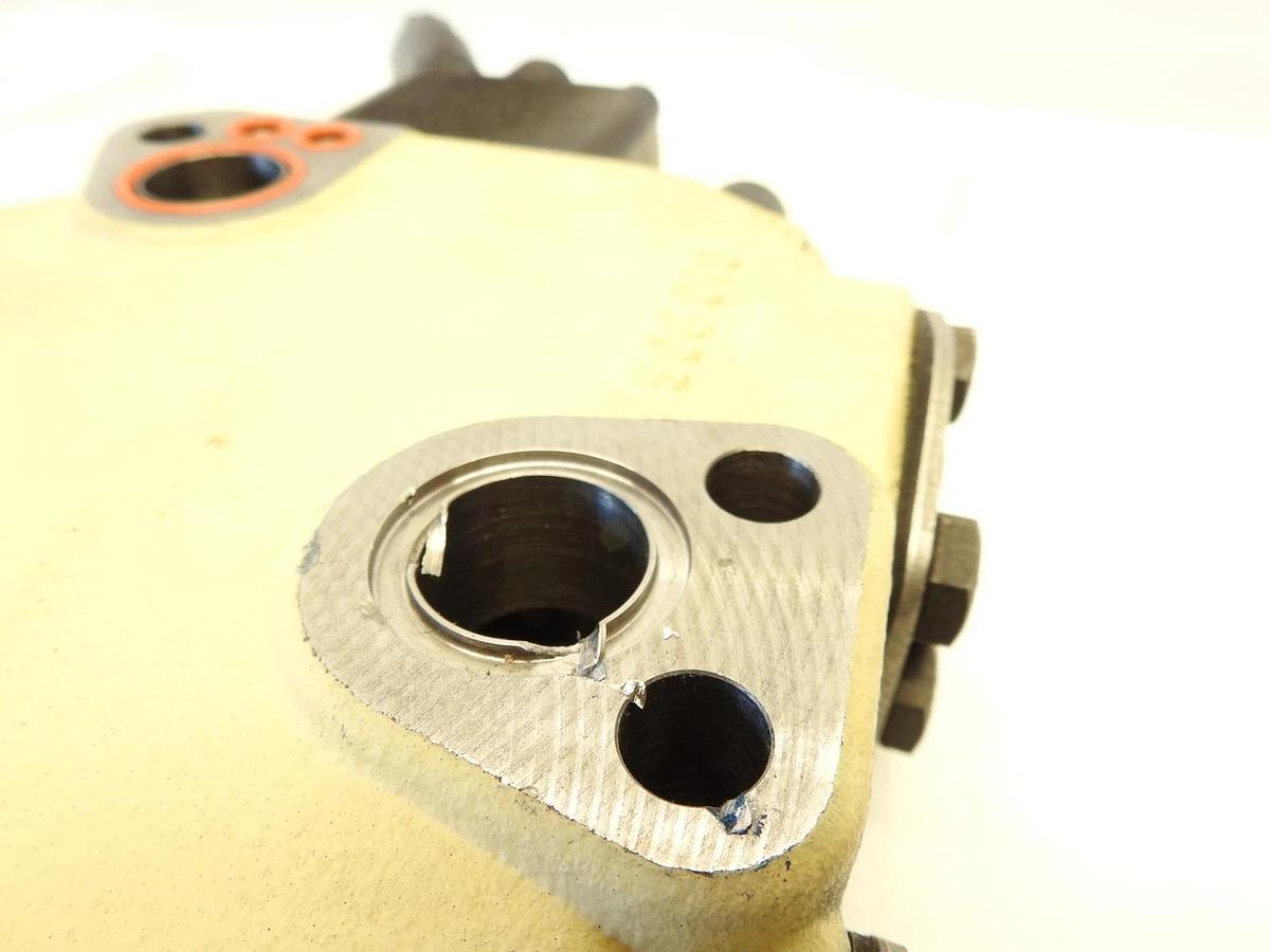 AS IS OEM Rexroth R901455221 2504301504 Control Valve Section