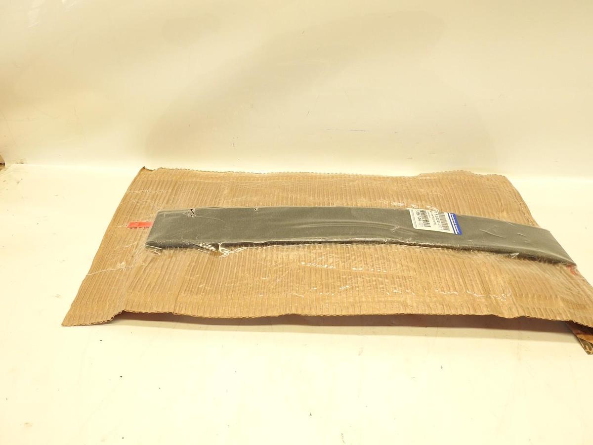 Oem 08-20 Dodge Grand Caravan Mopar 05020667AA Front Driver Side Door Applique