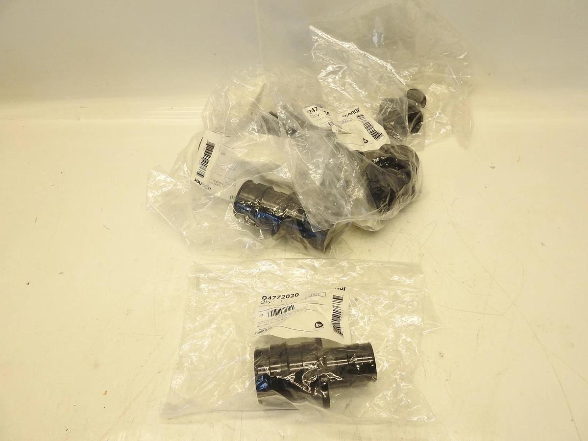 Lot Of 7 Uponor ProPEX Plastic Coupling Black 2" - Q4772020