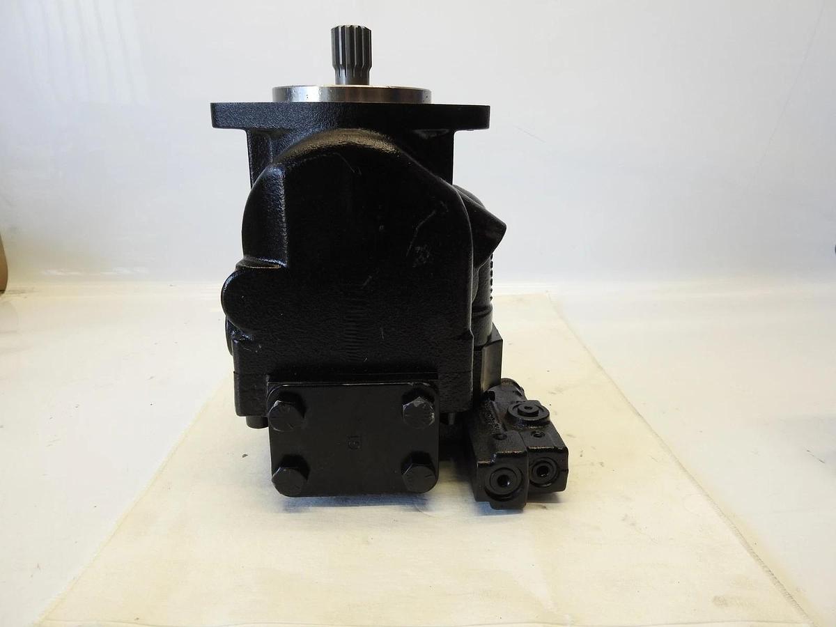 New Oem Danfoss 83025746 Hydraulic Piston Pump A230612781