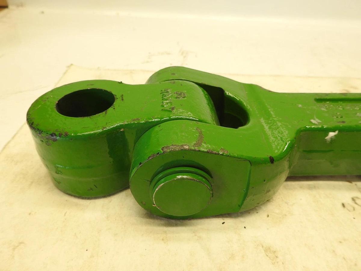 Center Link End fits John Deere 8100 8110 8200 8210 8300 8310 8400 8410 RE206750