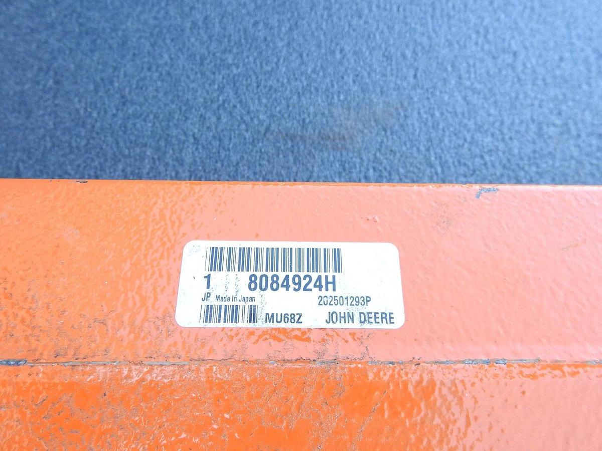 New Oem John Deere 8084924H Bucket Link