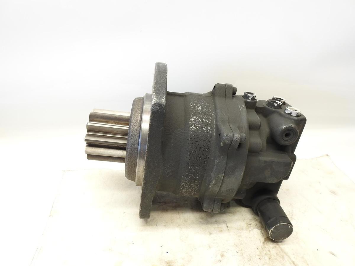 New Oem Bobcat 7025615 PCR-3B-12A-P-9464A SLEW MOTOR