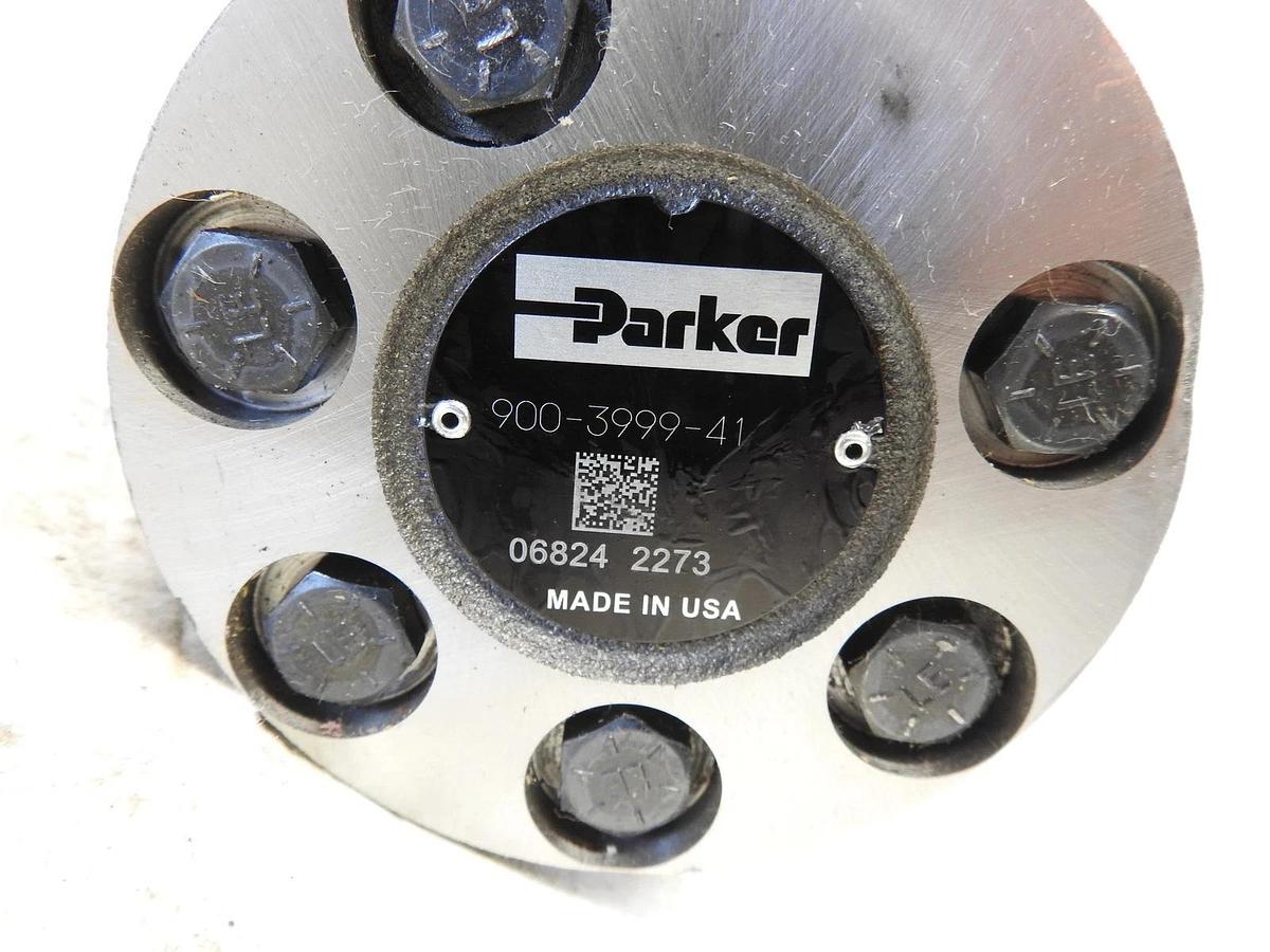 New Oem Parker 900-3999-41 Motor Sae "A" 2 Bolt Mounting 3-1/4