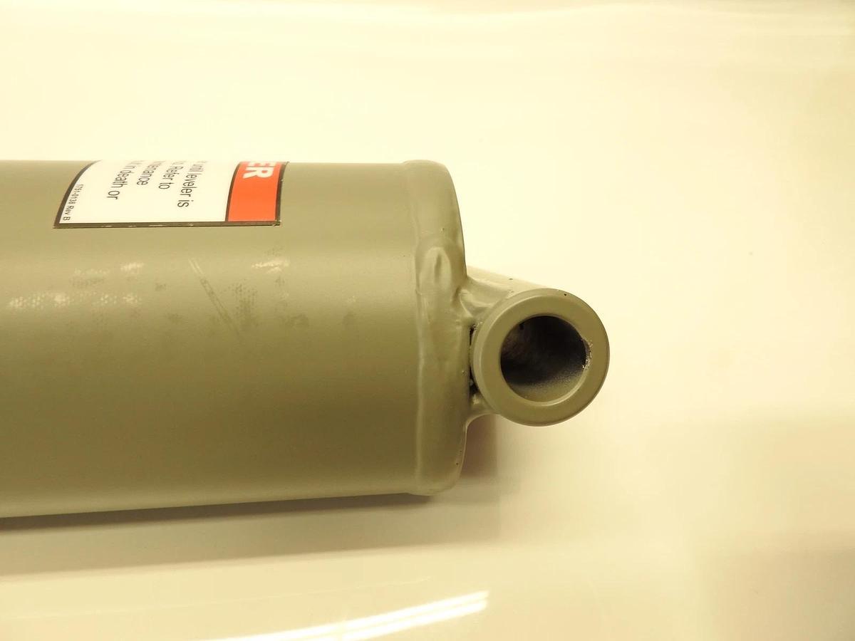 New Systems Inc 0521-0235 Hydraulic Cylinder 35WD19.50-137 681018