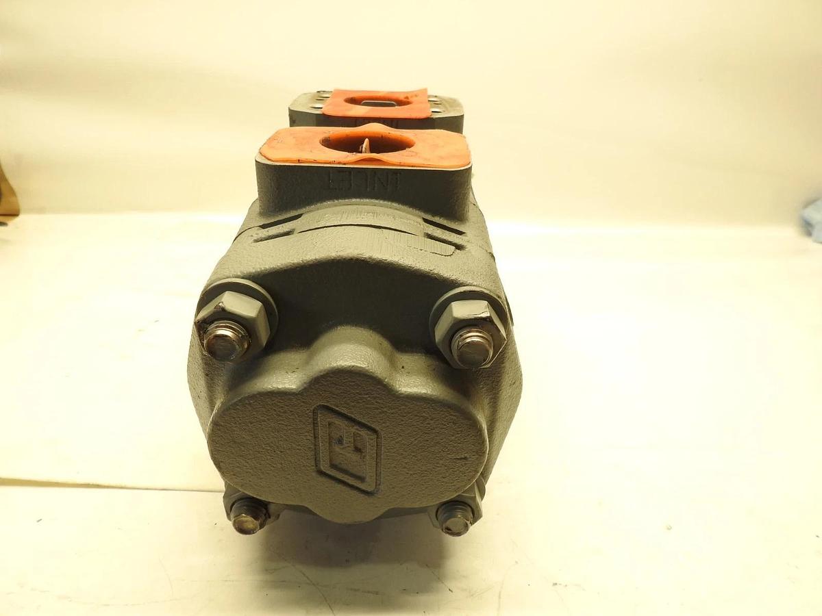 NEW OEM PARKER 323-9130-046 COMMERCIAL INTERTECH HYDRAULIC TRIPLE GEAR PUMP