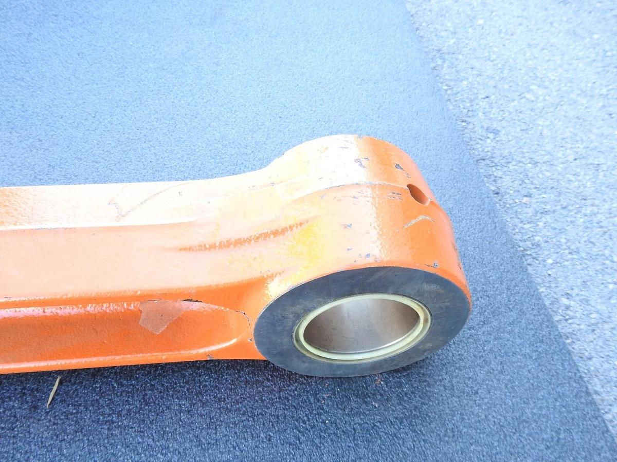 New Oem John Deere 8084924H Bucket Link