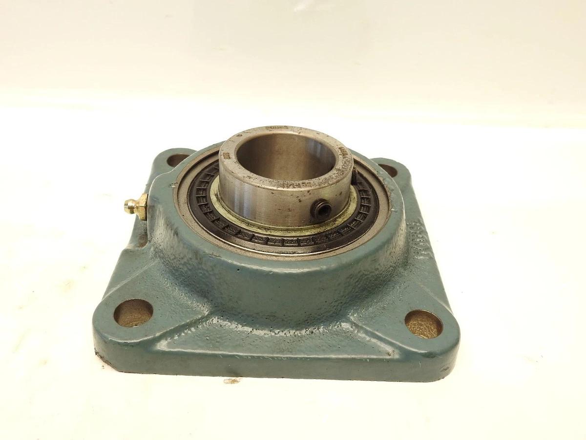 New DODGE 124209 1-1/2" 4-BOLT FLANGE BEARING F4B-SC-108 1-1/2