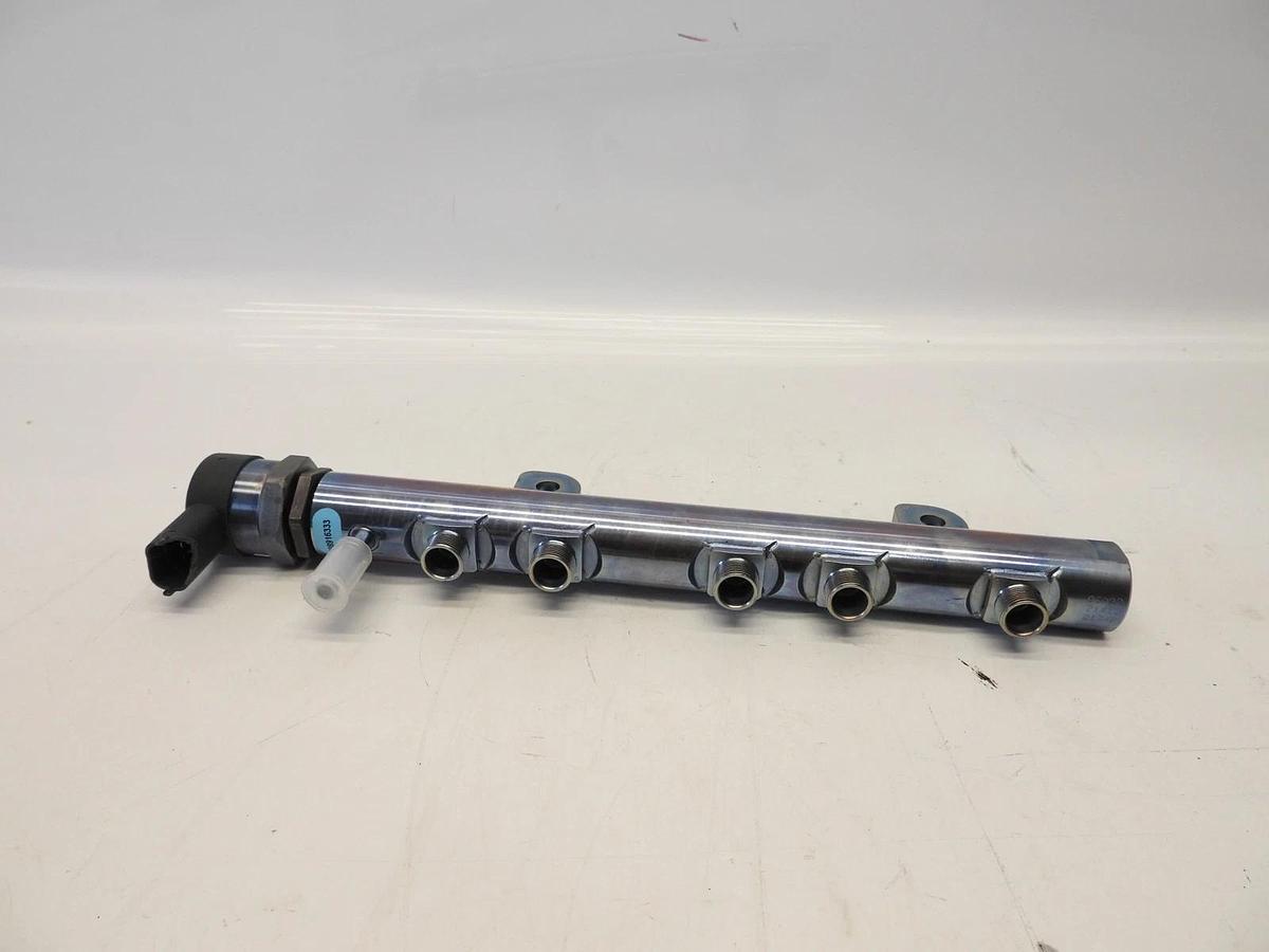 BOSCH FUEL INJECTOR RAIL (0 445 216 053) OEM