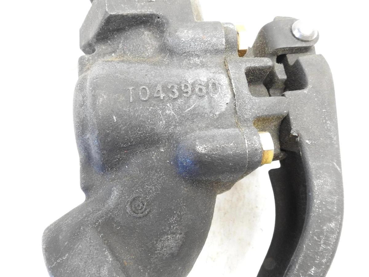 Lot of 2 Wabtec T043960  T44862  11020A Angle Valves
