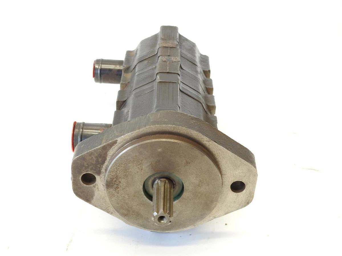New Oem Danfoss 163B1185  116700 Jacobsen 4 Section Hydraulic Pump Splined Shaft