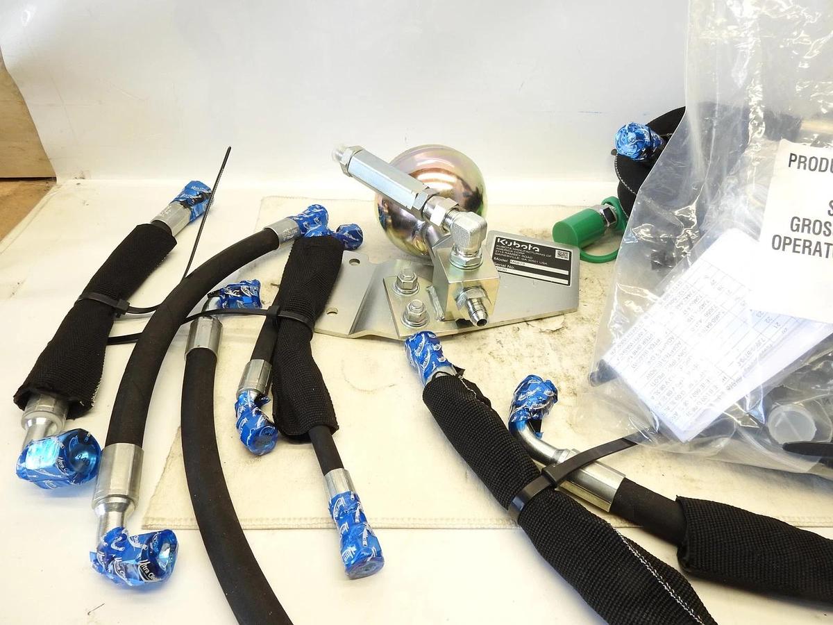 New Oem Kubota M6873 Valve Accumulator And Hoses For M4-061 / M4-071  LA1154 Loa