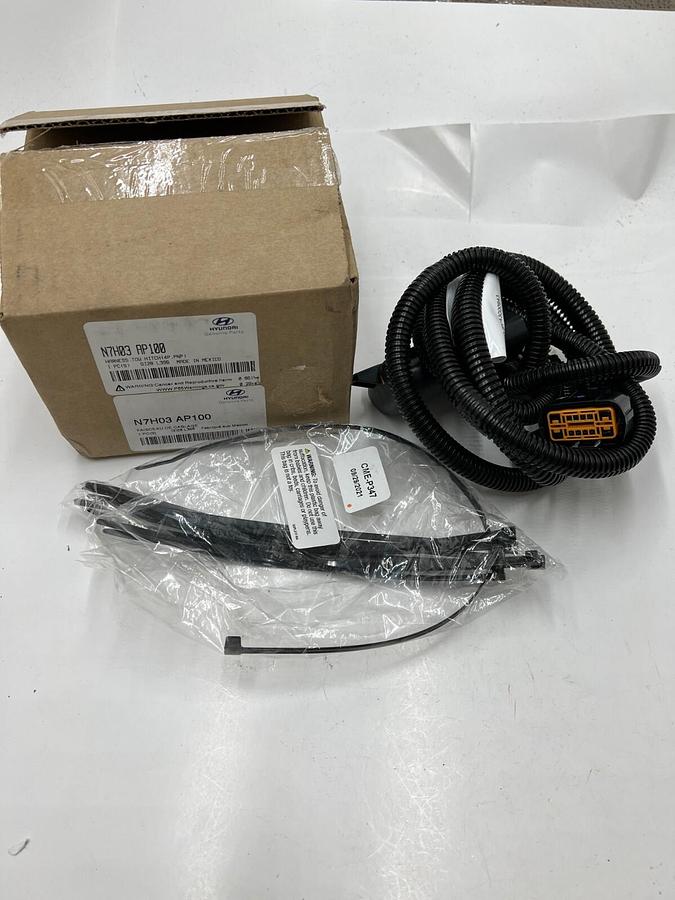 New Oem Hyundai N7H03 AP100 Tow Hitch Electrical Harness 4P, PNP, GI28 L396