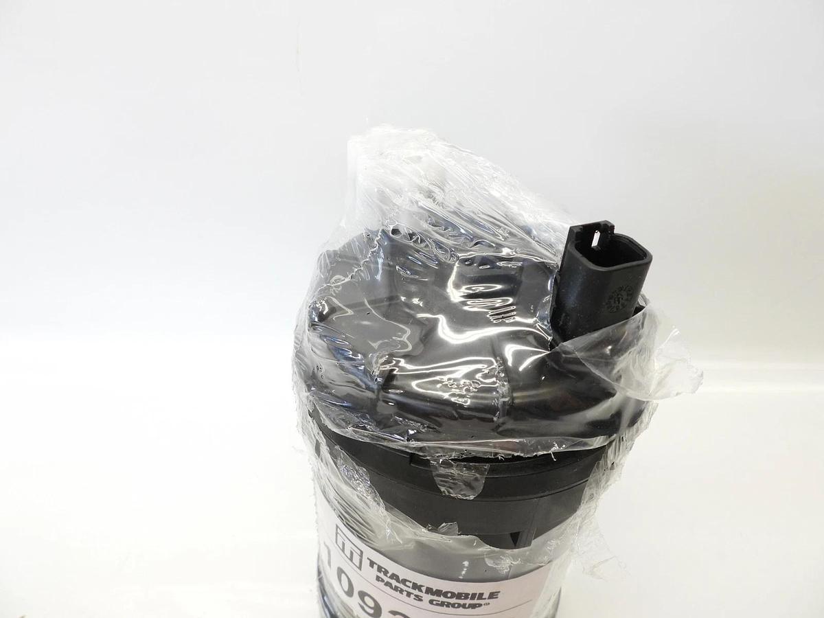 Lot Of 2 New Truckmobile Parts Group 1093746