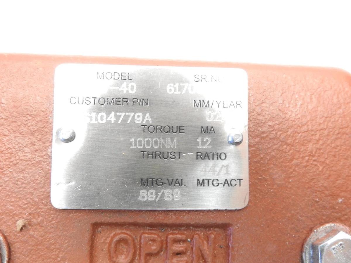 Emerson ATF-40 Valve Actuator 1000NM 44/1 Ratio  PS104779A