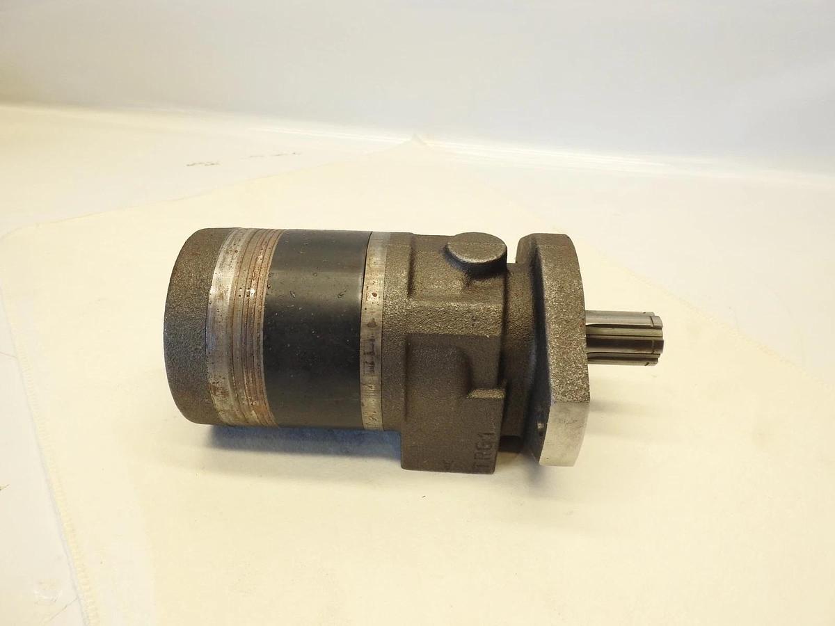 New Oem Paccar 100138 Hydraulic motor