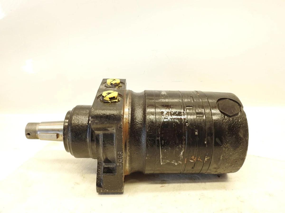 New Oem John Deere TCA26206 Hydraulic Motor Fits: 2500E 2500B 2400 PRECISIONCUT