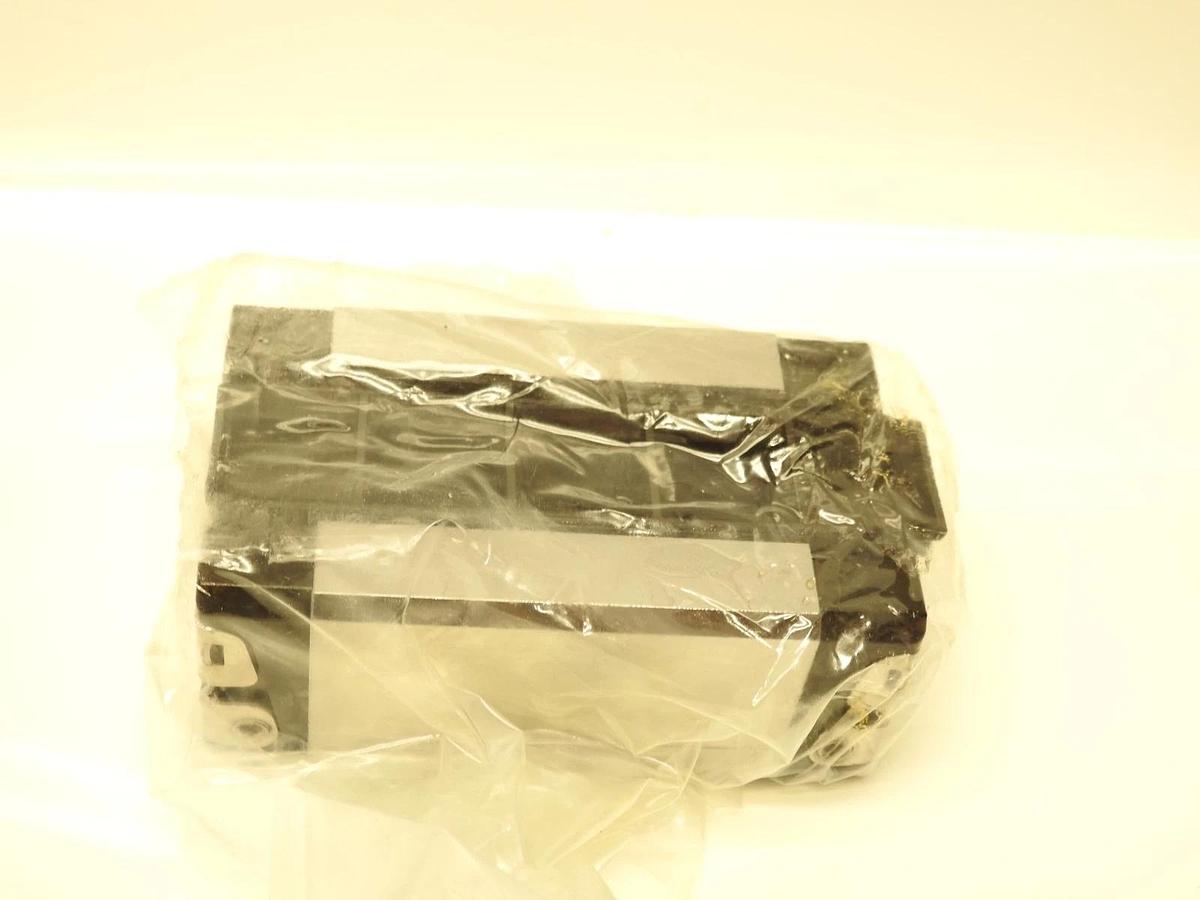 NEW OEM Genuine BOSCH REXROTH R162272420 Runner Block Ball Rail Carriage Size 30