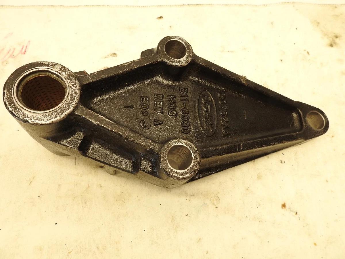 OEM PETERBILT B11-6030M03 BRACKET-FRONT SPRING REAR SUPPORT 20762aa (G8BC)