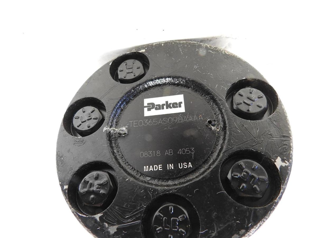 NEW OEM PARKER TE0365AS090AAAA HYDRAULIC MOTOR