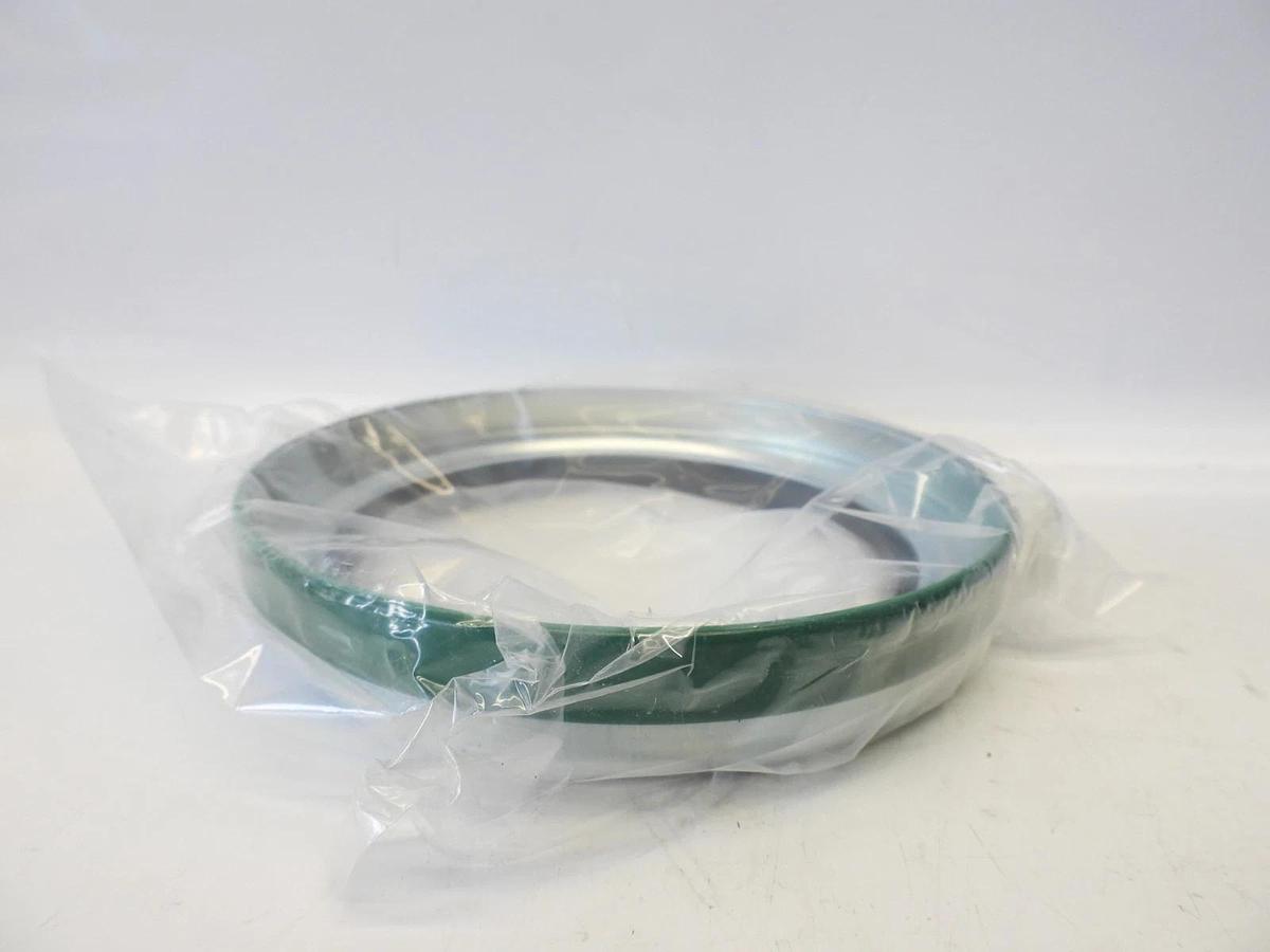 Lot Of 2 MATCH MADE REAR WHEEL SEAL - APL-047697