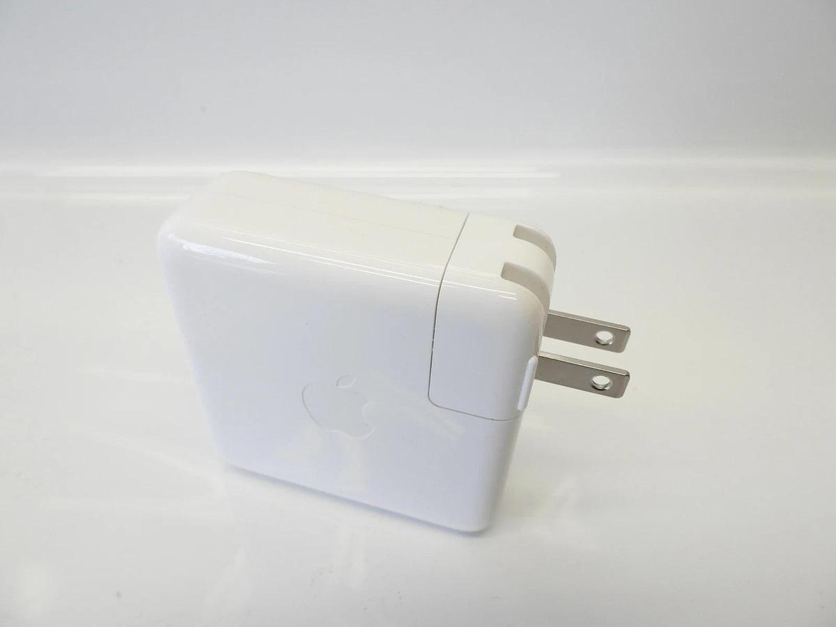 OEM 2017 2018 2019 APPLE 13" MacBook Pro Touch Bar AC Adapter Charger A1718