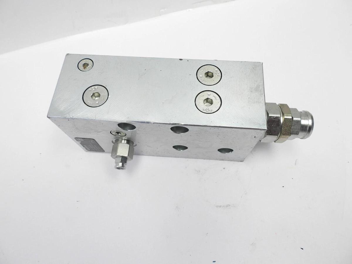 Bosch Rexroth R930050821 Load Holding Motion Control valve - Counterbalance