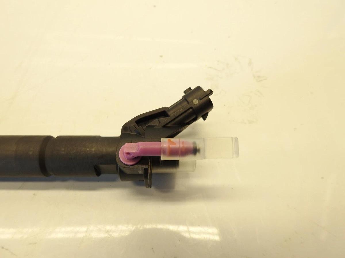 8x Ford Powerstroke 6.7L Diesel Engine LC3Q-9K546-AD Fuel Injectors 0445118057